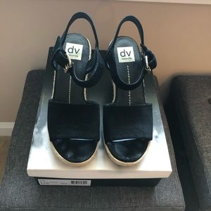 Black wedge shoes
